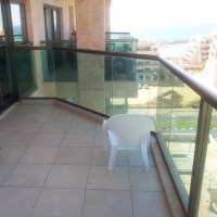 206